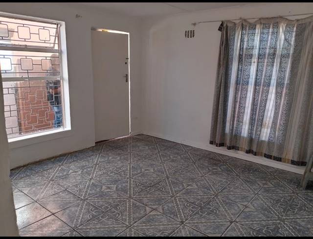 3 BEDROOM HOUSE FOR SALE IN PORTLANDS